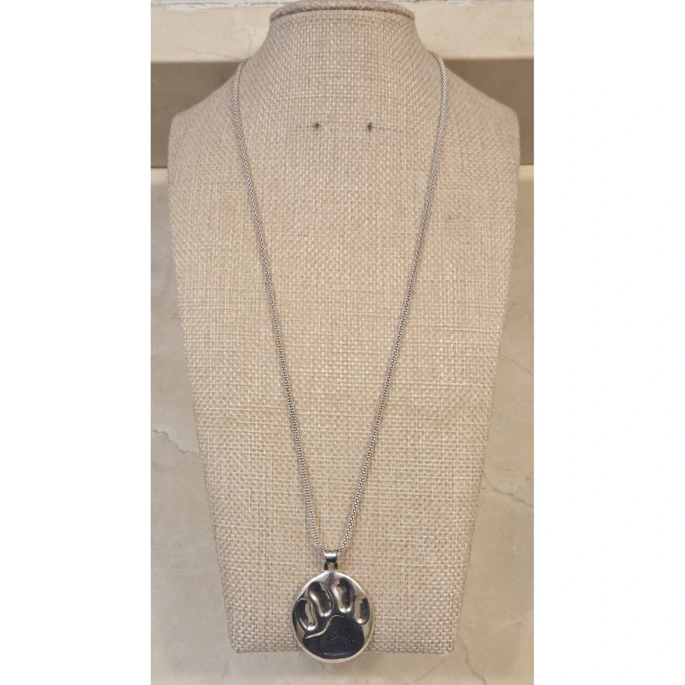 Vintage Sterling Silver Embossed Paw Print Pendant 17
